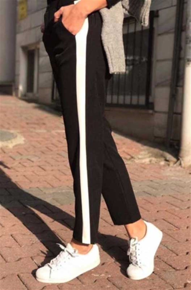 Yanları Şerit Detay Havuç Pantalon