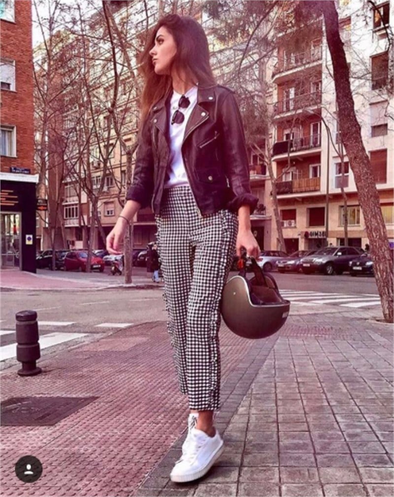 Yanları Şerit Fırfır Detay Pantalon