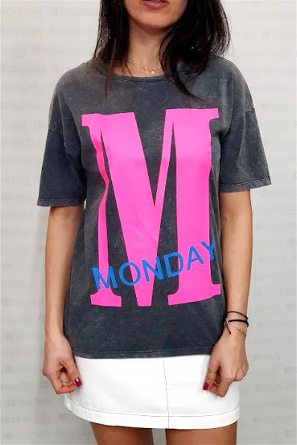 Yıkamalı Yazılı Monday Tshirt