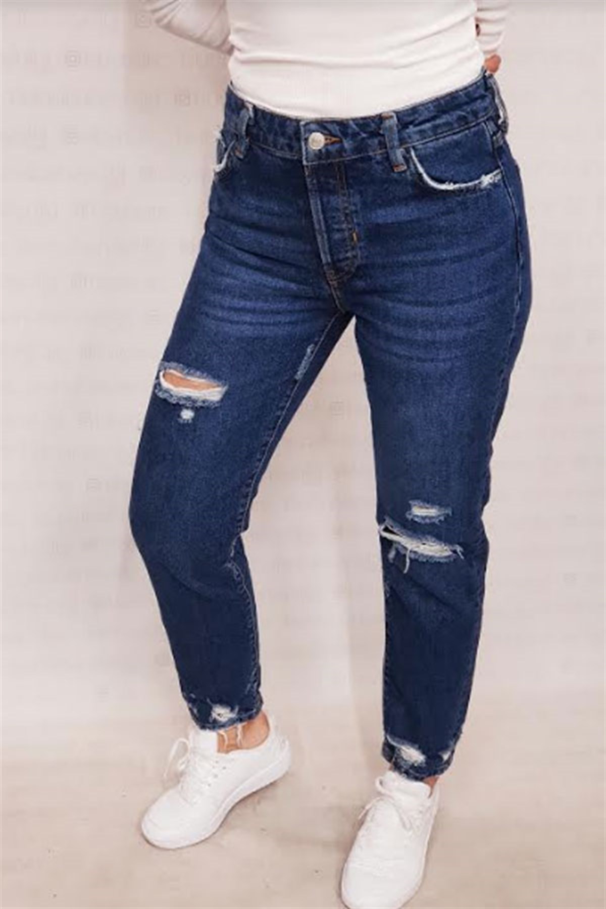 Yırtıklı Koyu Mavi Relax Jean