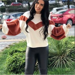 Peluş Detaylı Sweat