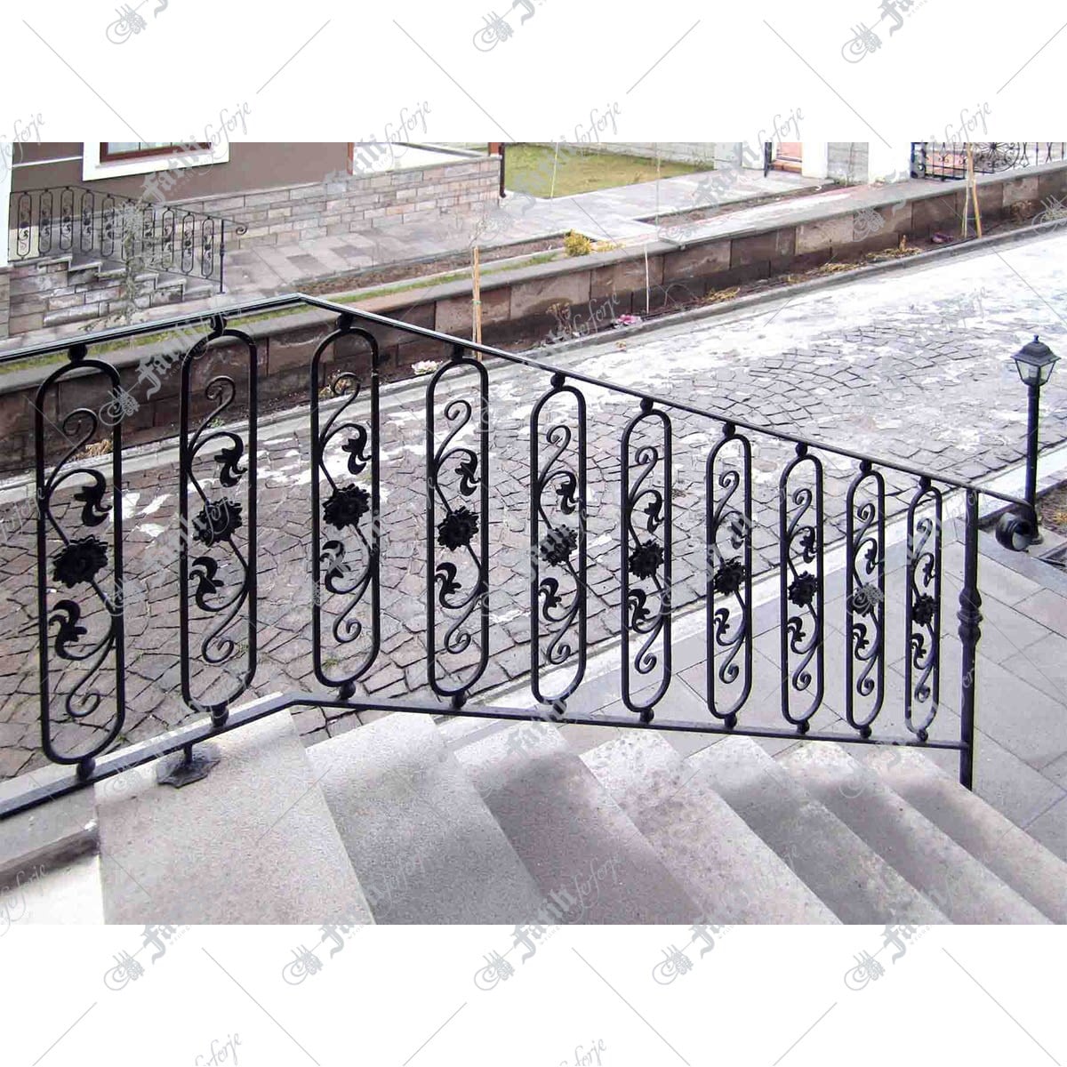 3184 KODLU FERFORJE MERDİVEN