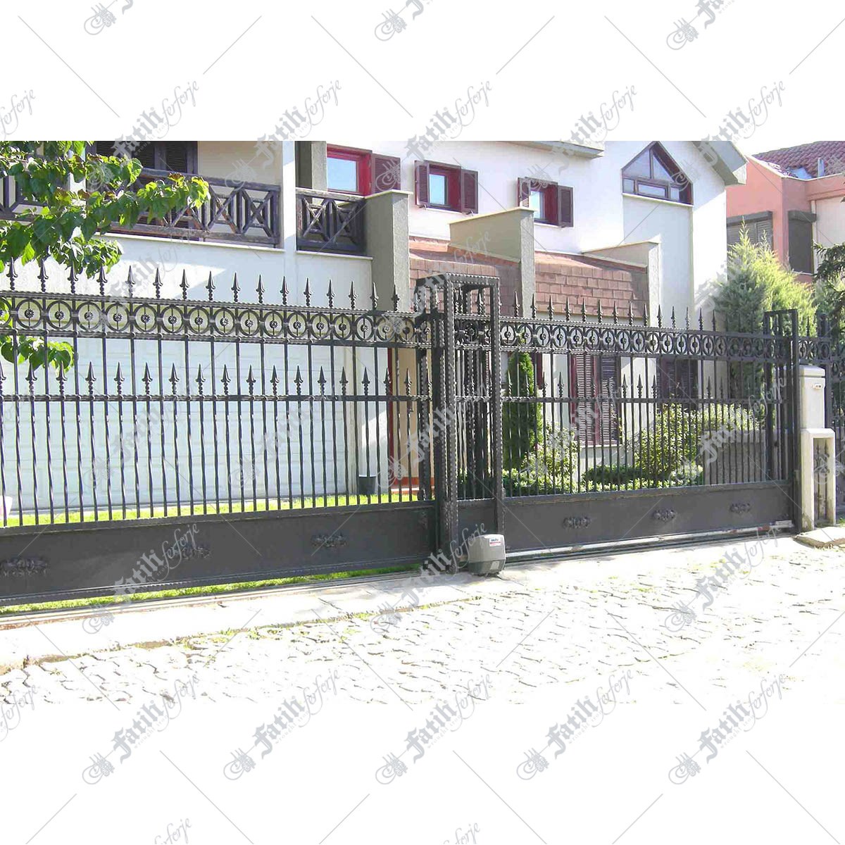 1004 KODLU FERFORJE KAPI