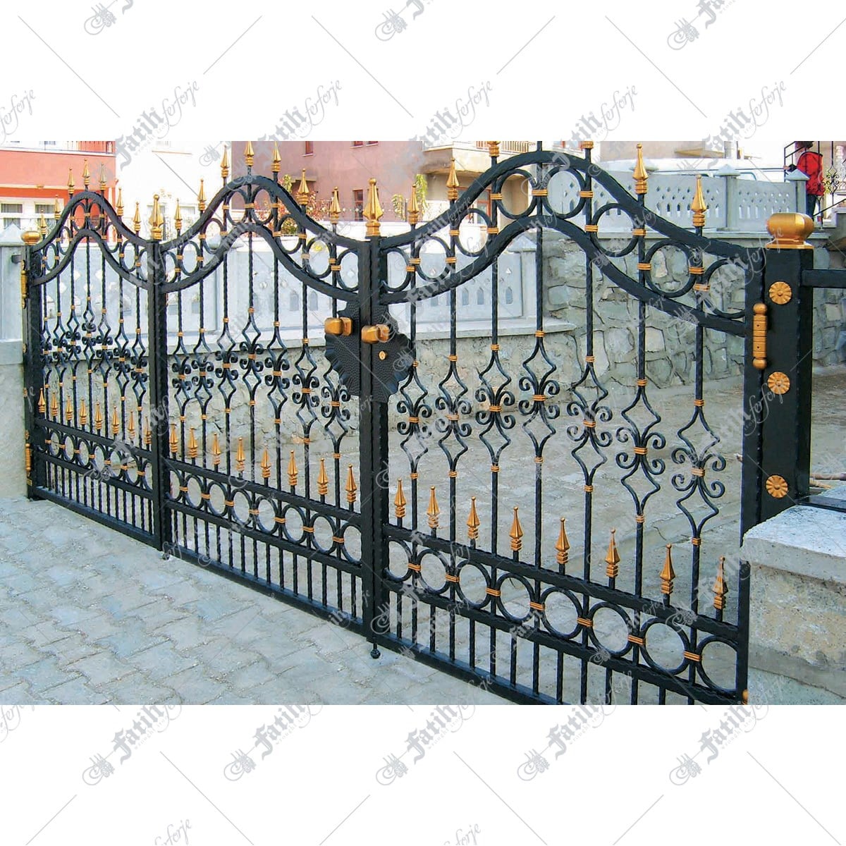 1019 KODLU FERFORJE KAPI