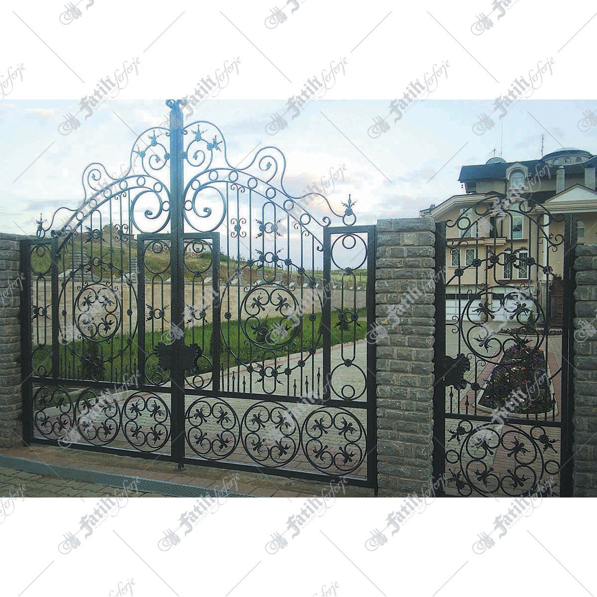 1078 KODLU FERFORJE KAPI