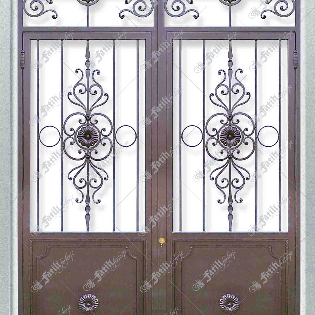 1114 KODLU FERFORJE KAPI