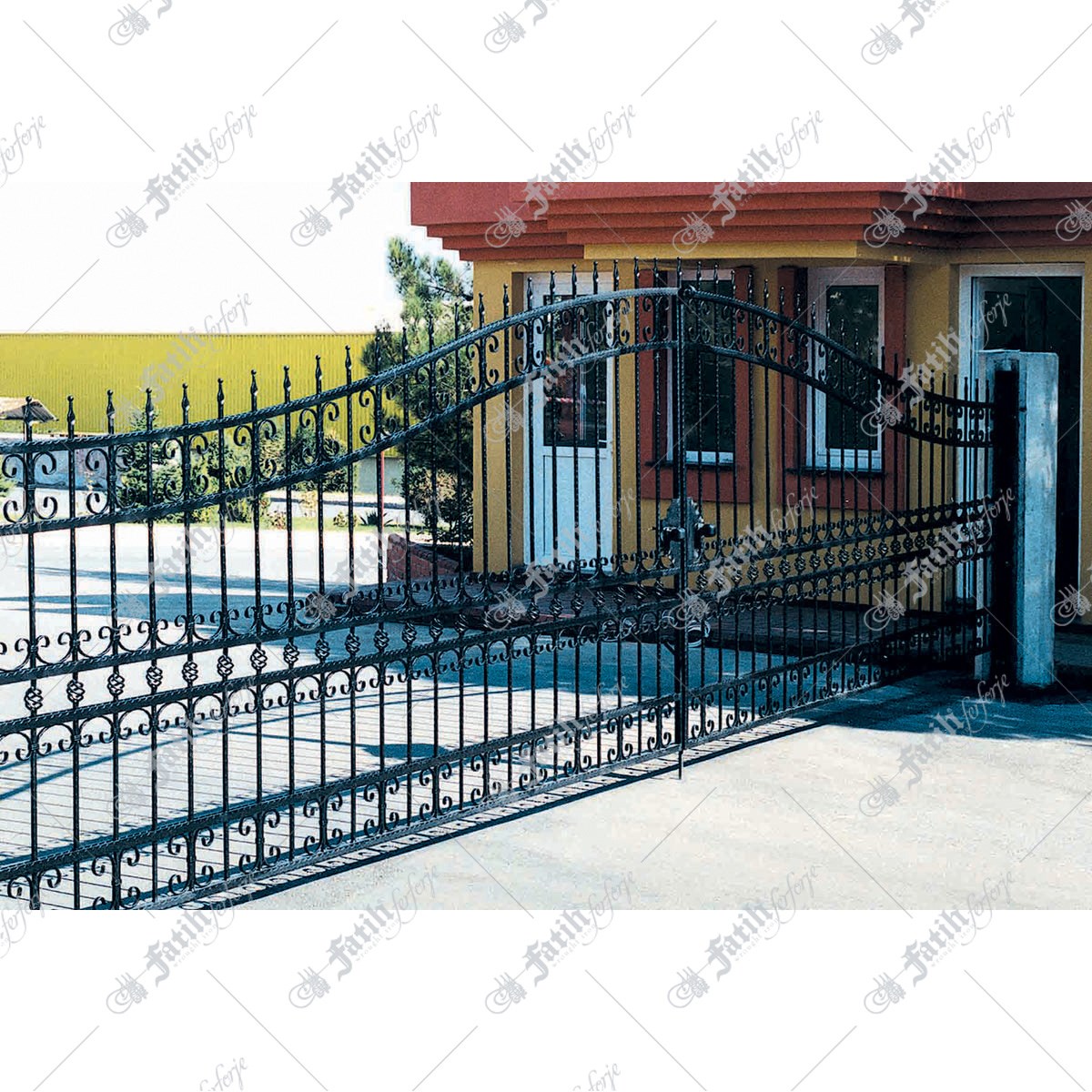 1140 KODLU FERFORJE KAPI