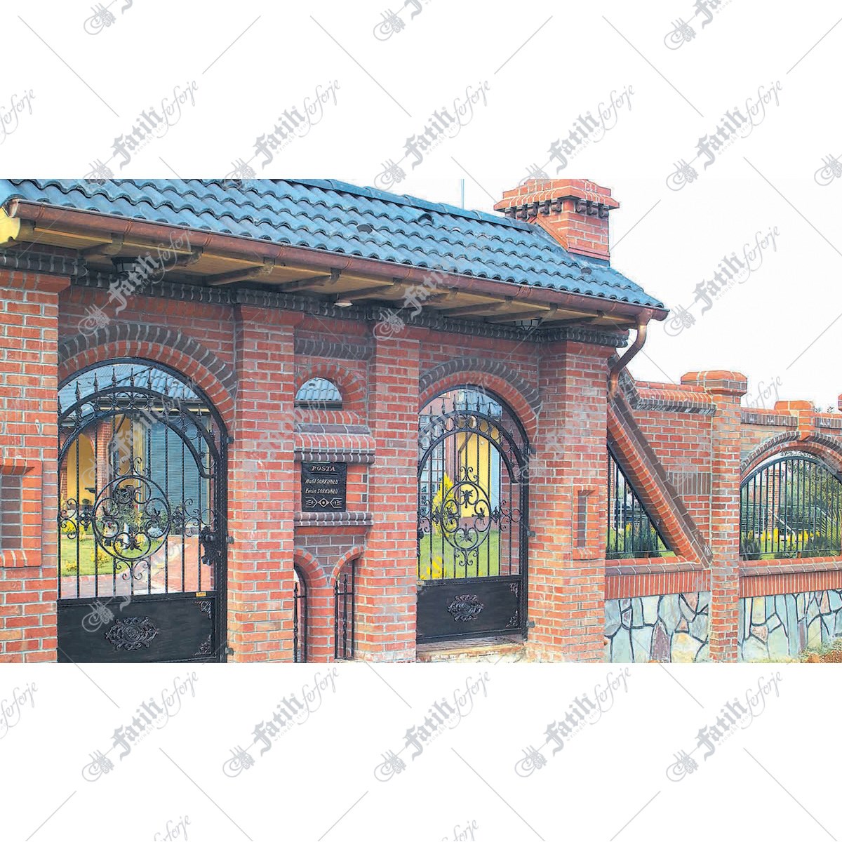 1205 KODLU FERFORJE KAPI