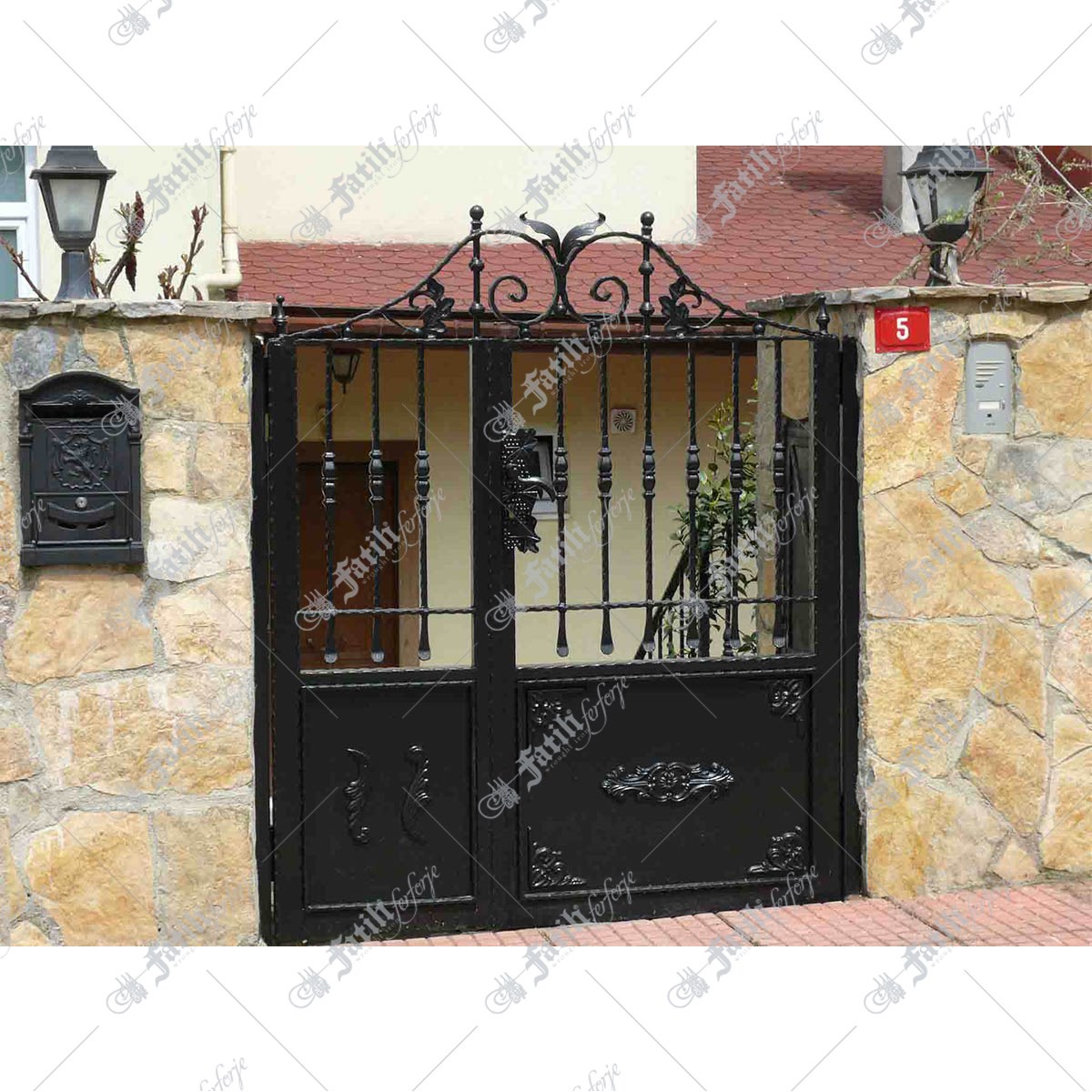 1280 KODLU FERFORJE KAPI