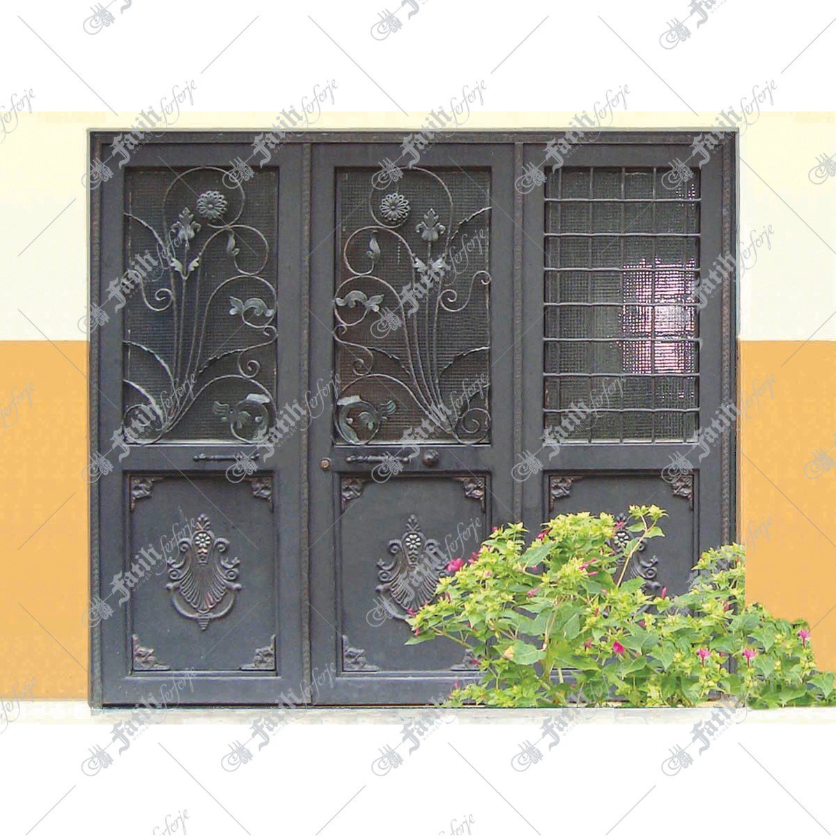 1285 KODLU FERFORJE KAPI