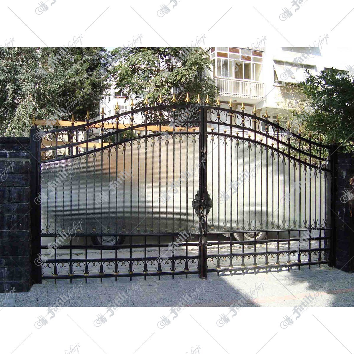 1297 KODLU FERFORJE KAPI