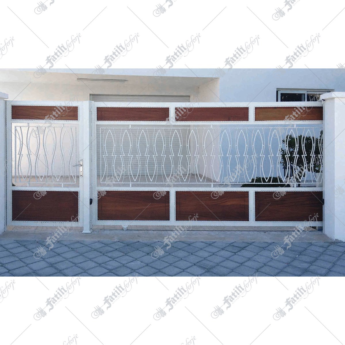 1319 KODLU FERFORJE KAPI