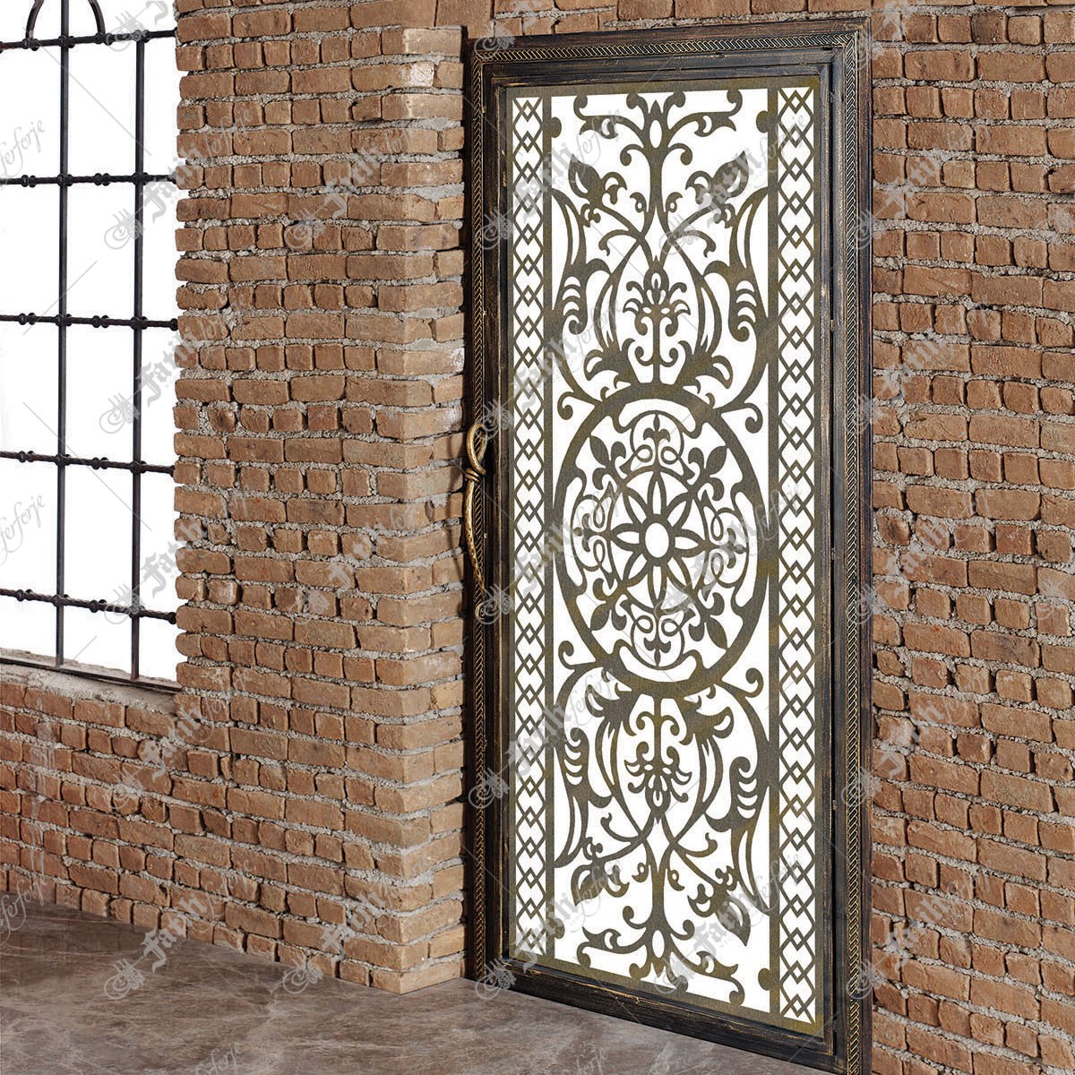 1364 KODLU FERFORJE KAPI