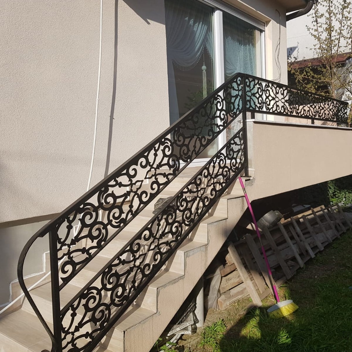 3229 KODLU FERFORJE MERDİVEN