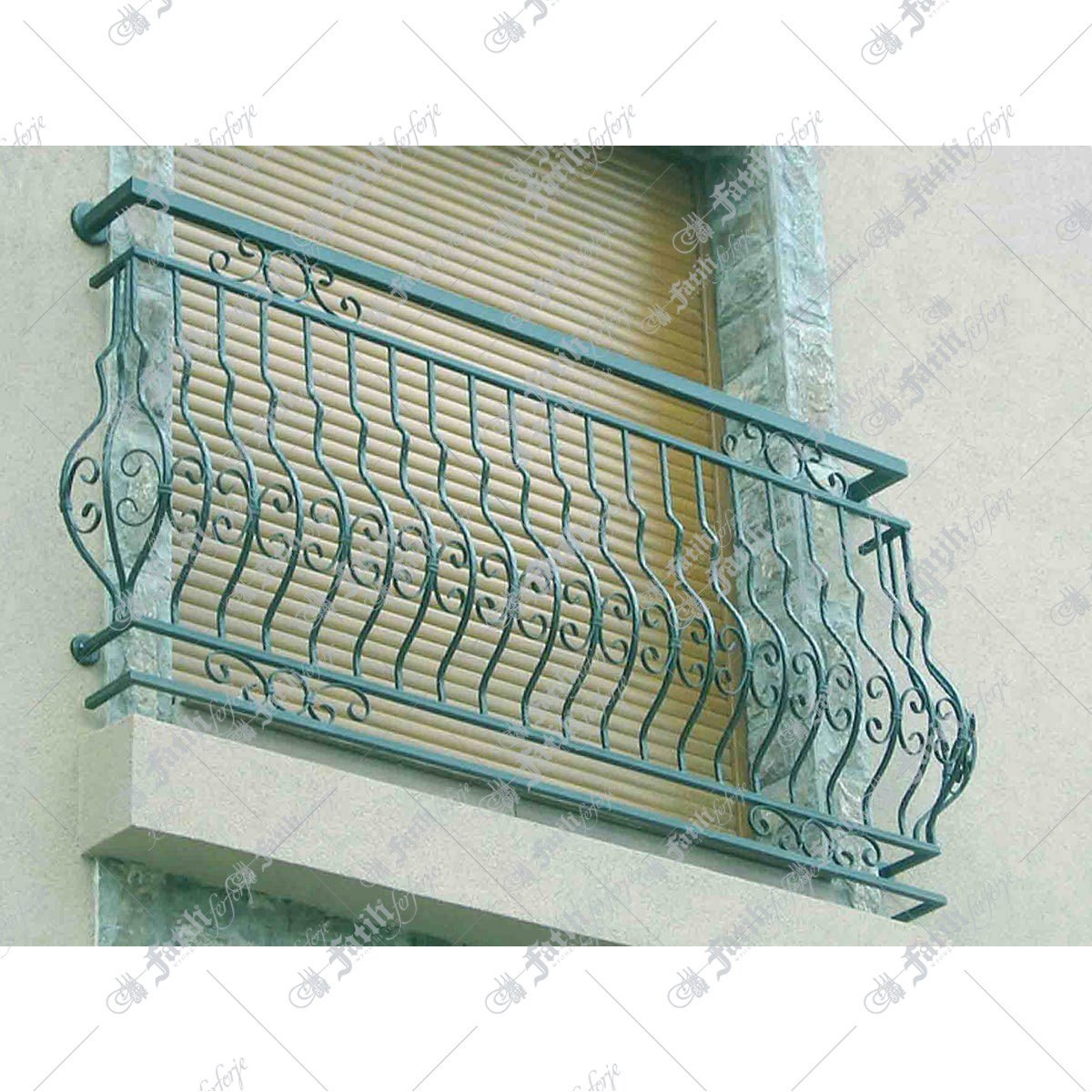 4002 KODLU FERFORJE PENCERE