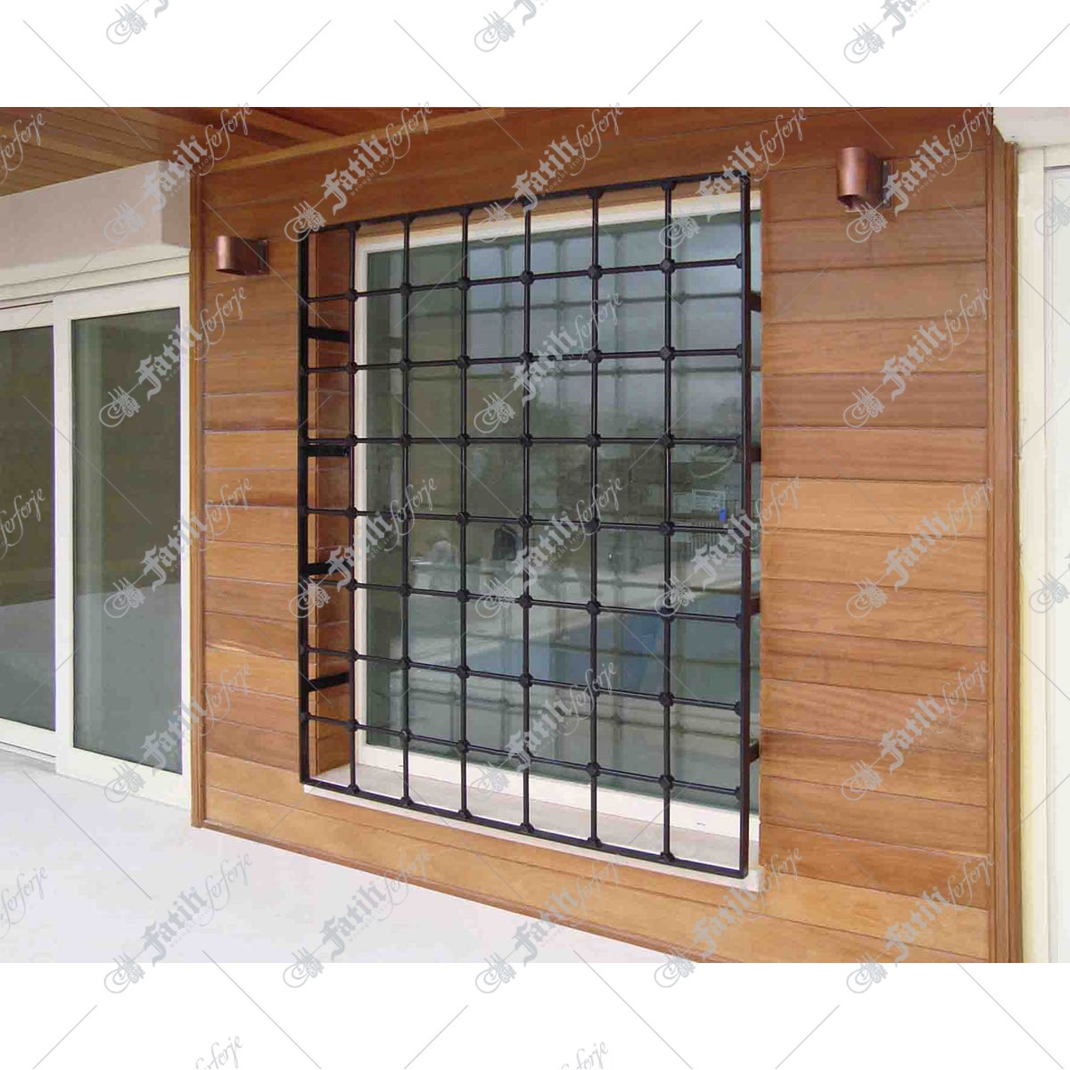 4045 KODLU FERFORJE PENCERE