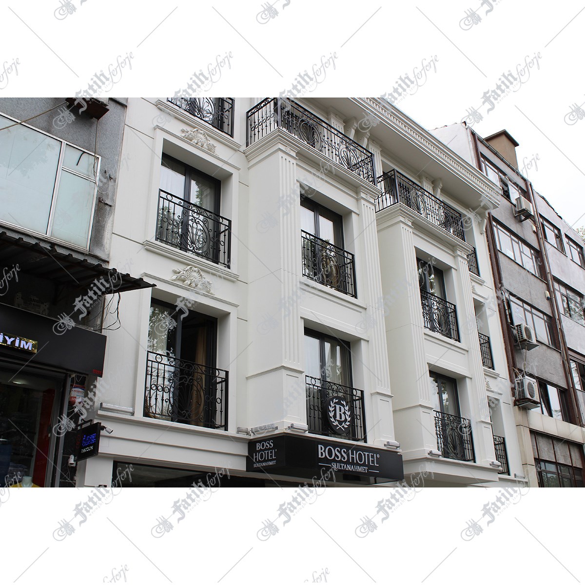 4121 KODLU FERFORJE PENCERE