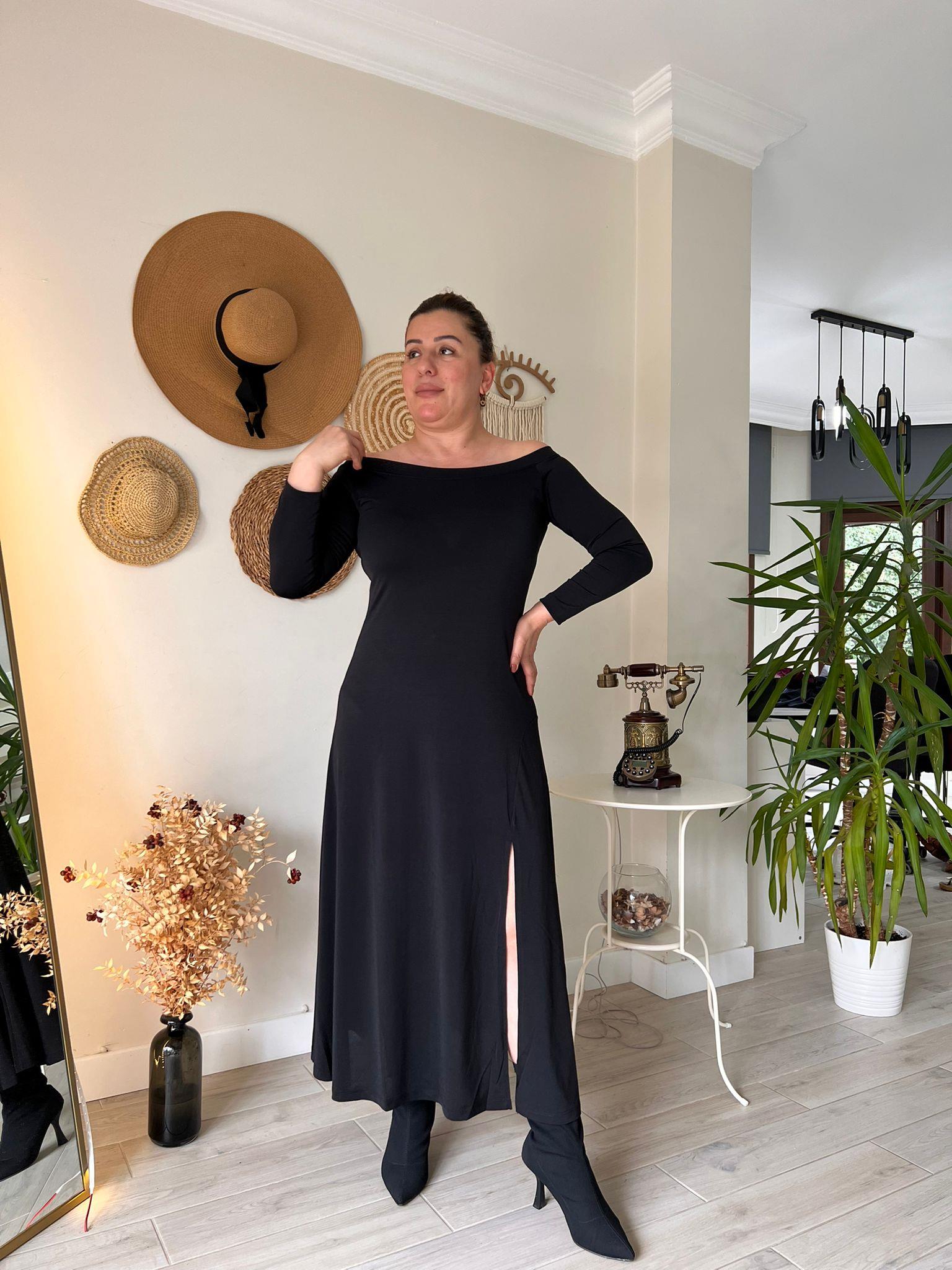 Kayık Yaka Yırtmaçlı Sandy Kumaş Elbise | Mjora Butik