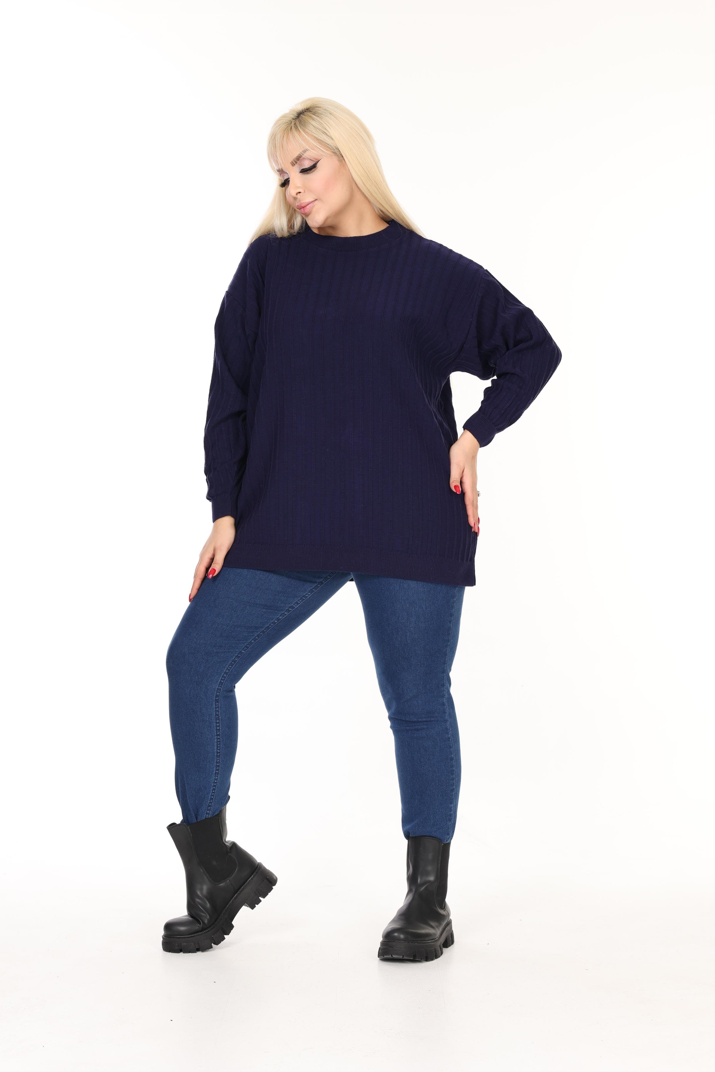 Bisiklet Yaka Rahat Kalıp Büyük Beden Triko Kazak