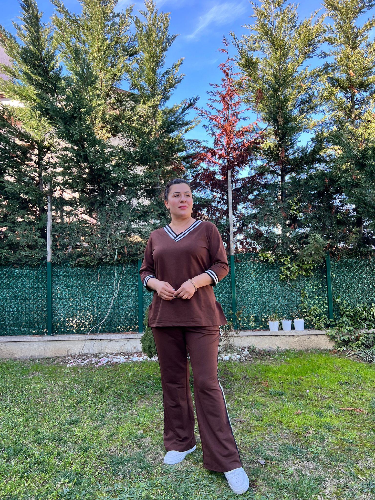 Büyük Beden Şeritli Alt-Üst Örme Takım