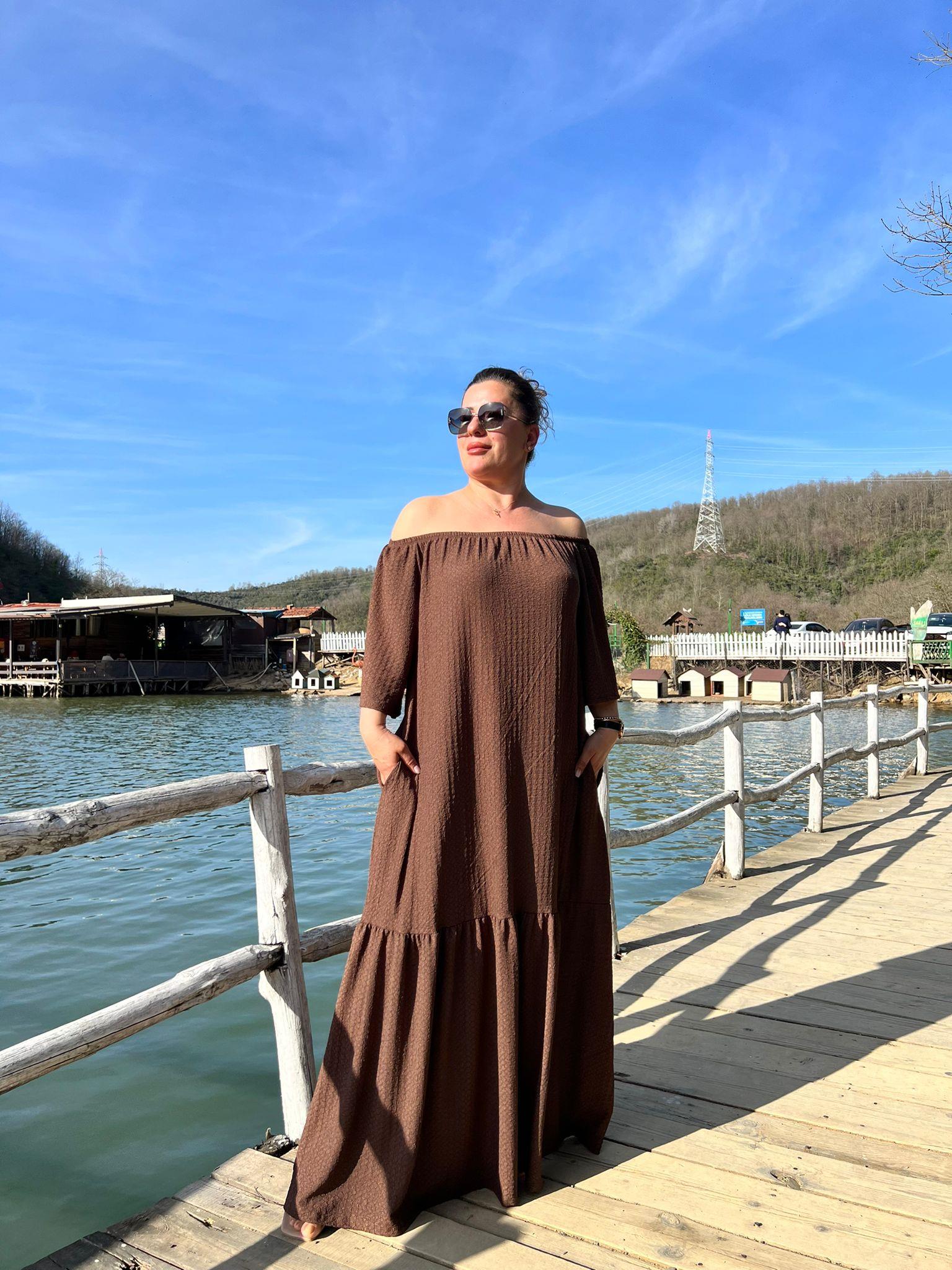 Madonna Yaka Rahat Kalıp Büyük Beden Elbise