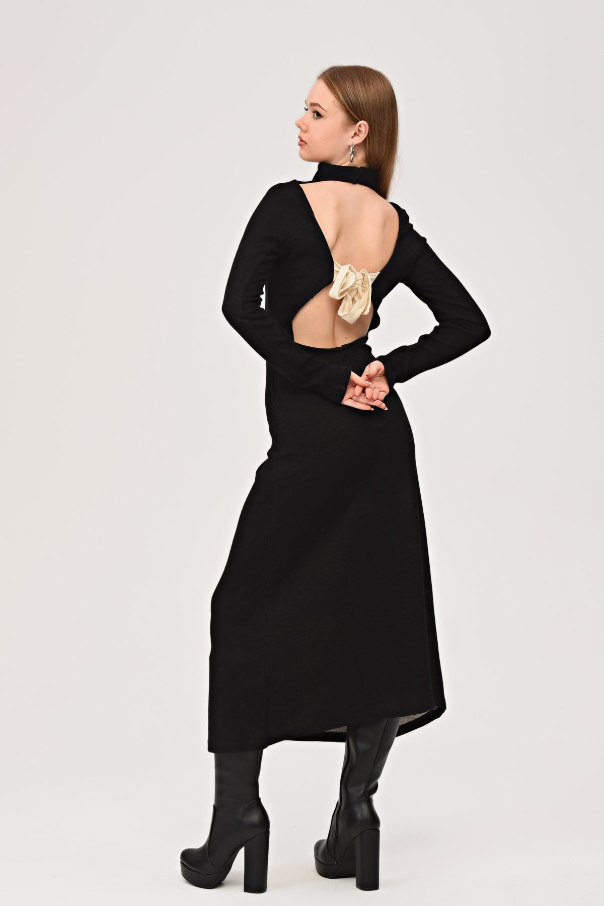 Sırt Dekolteli Triko Örme Elbise