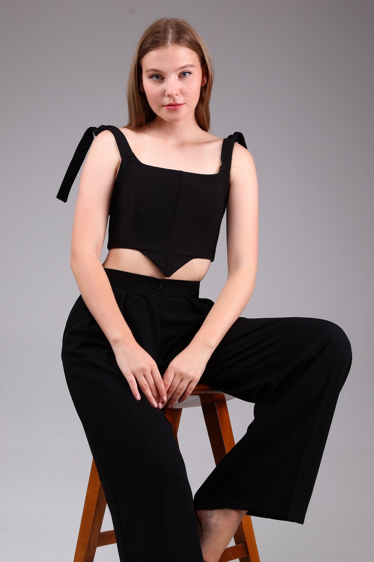 Siyah Balenli Crop Top
