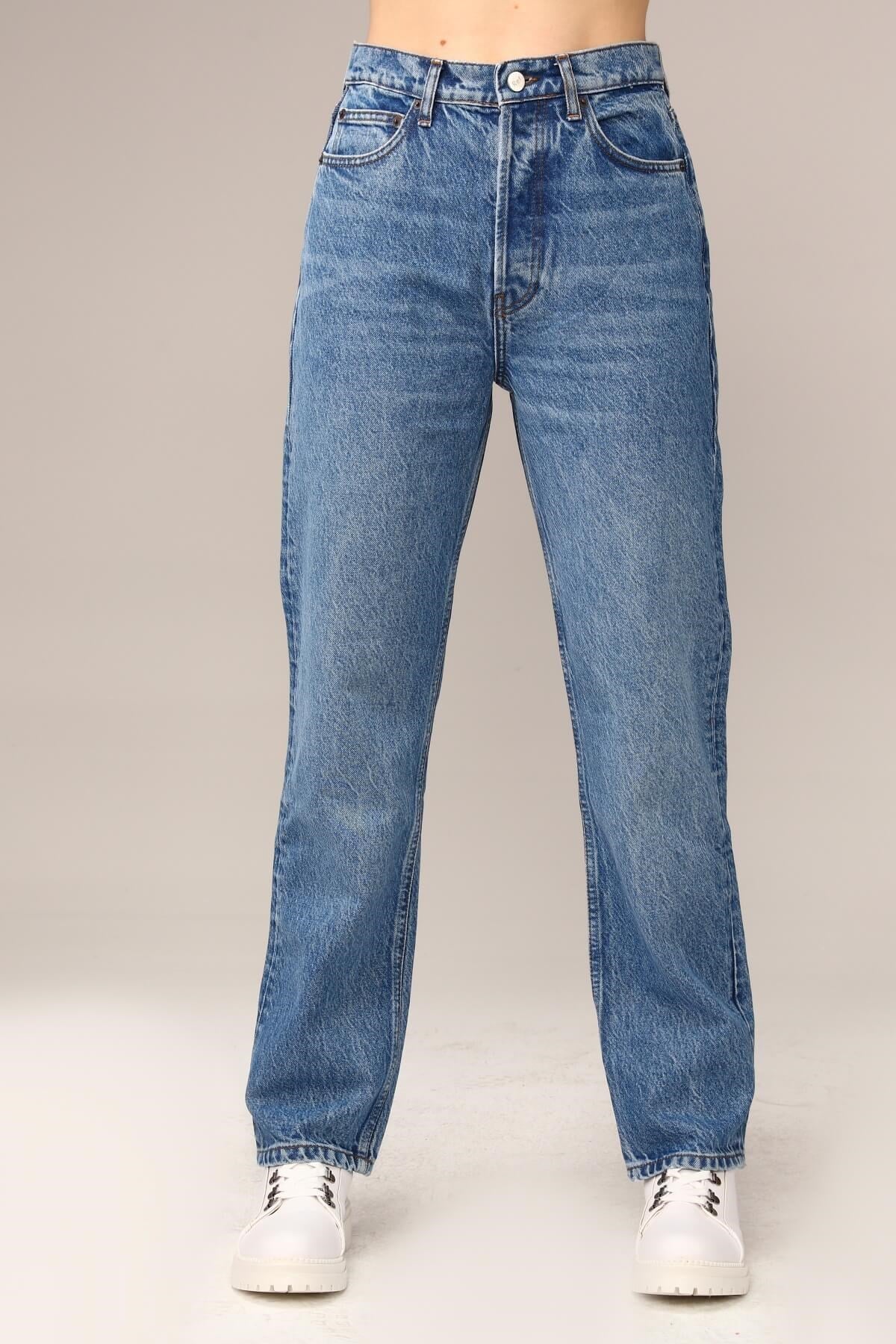 Yüksek Bel Düğmeli Straight Fit Jeans 