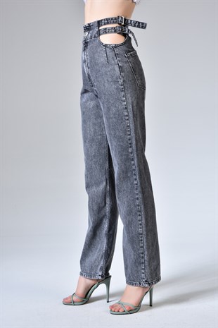 Siyah Çift Kemerli Pencereli Straight Fit Jean 