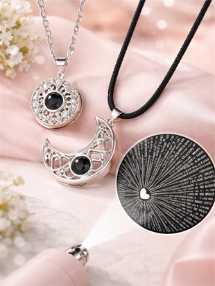 100 Dilde Seni Seviyorum Kolye – Işıklı Aşk Kolyesi | Hanbeyi KIZ İSTEME BUKETİ