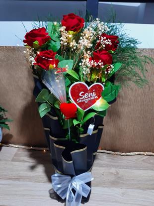 Sevgiliye Hediye 5 Dal Gül Buketi. Yapay Gül ve Kurutulmuş Çiçek Led Işıklı Sevgiliye Hediye