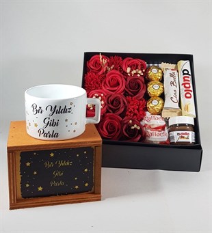 Yeni İş Hediyesi Gül Kutusunda Ferrero Estrella Çikolata Yıldız Gibi Parla Kupa Set HEDİYE