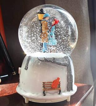 Romantik Aşıklar Işıklı Kar Küresi Sevgiliye Hediye BANYO GURUBU