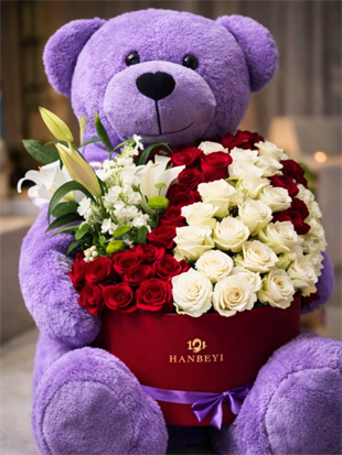Kutuda Canlı 101 Gül & Lilyum Aranjmanı + 160 cm Mor Peluş Ayıcık | Hanbeyi Kutuda Gül