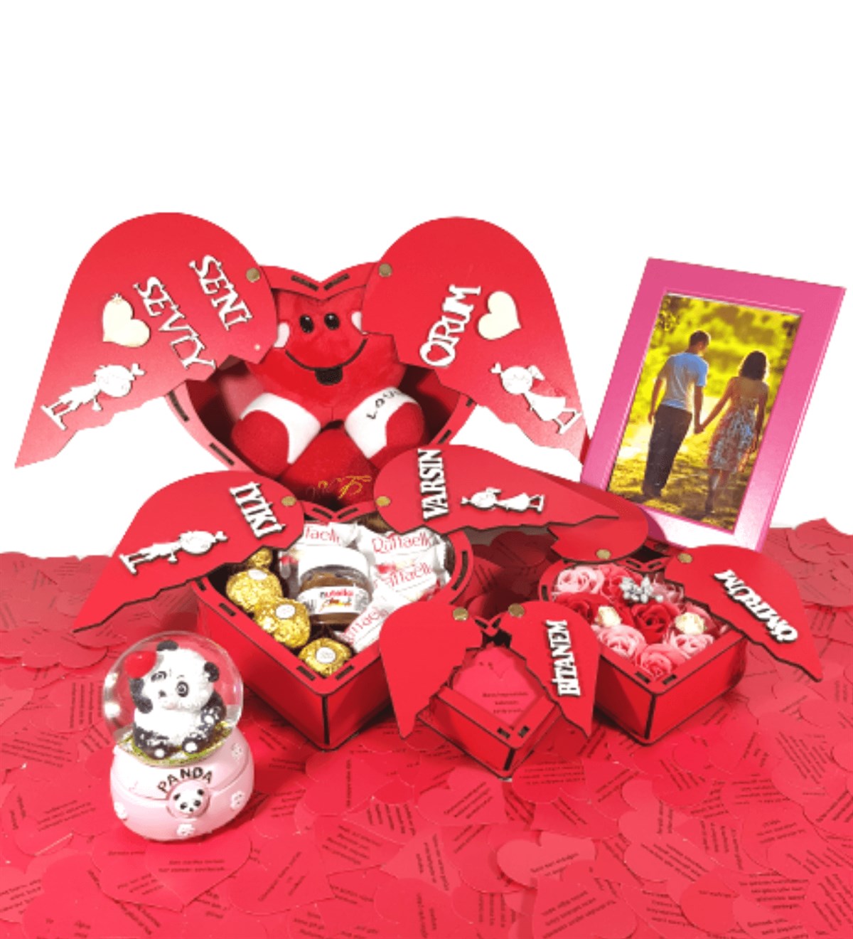 Kişiye Özel Aşk Kulesi 4 Kalp Kutu Sevgiliye Panda Kar Küresi Pembe Çerçeve Ferrero Çikolata Hediye Seti Hediye Setleri