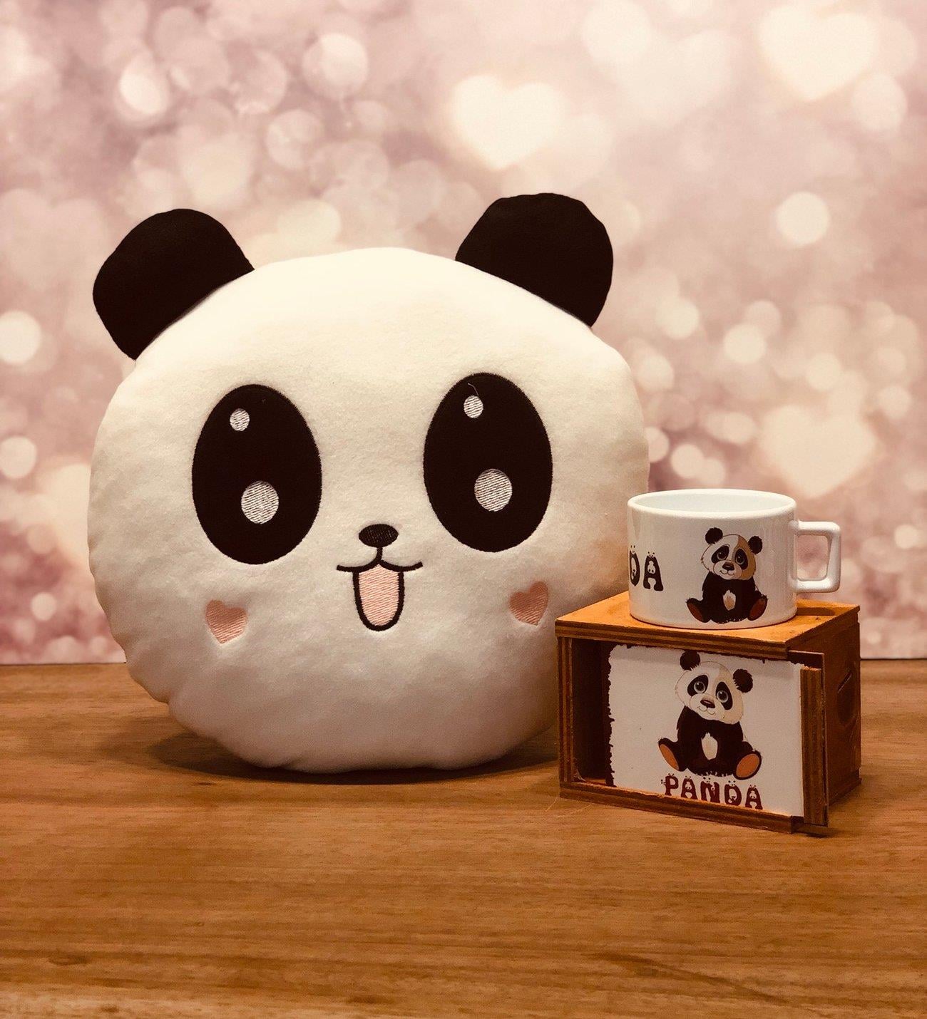 Panda Yastık Ve Kutulu Kupa Hediye Seti BANYO GURUBU