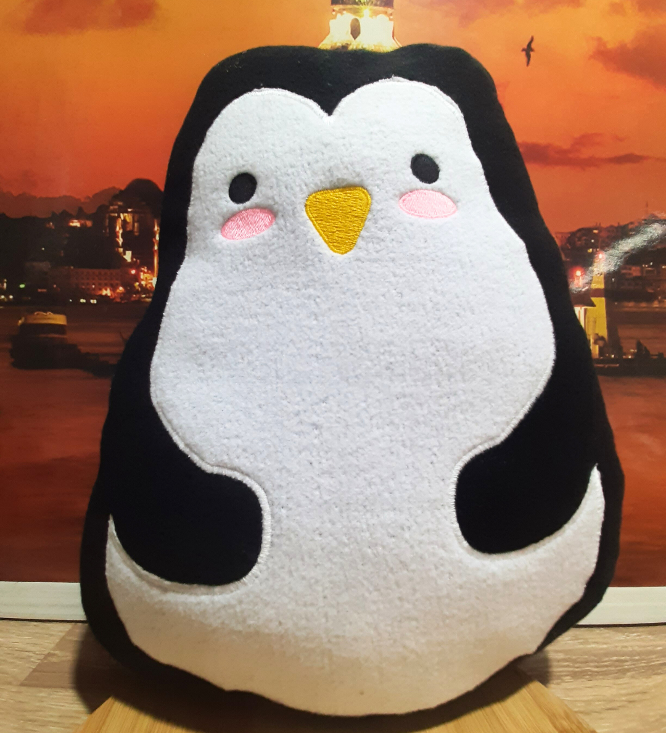 Penguen Peluş Yastık KARAKTER FİGÜR YASTIK