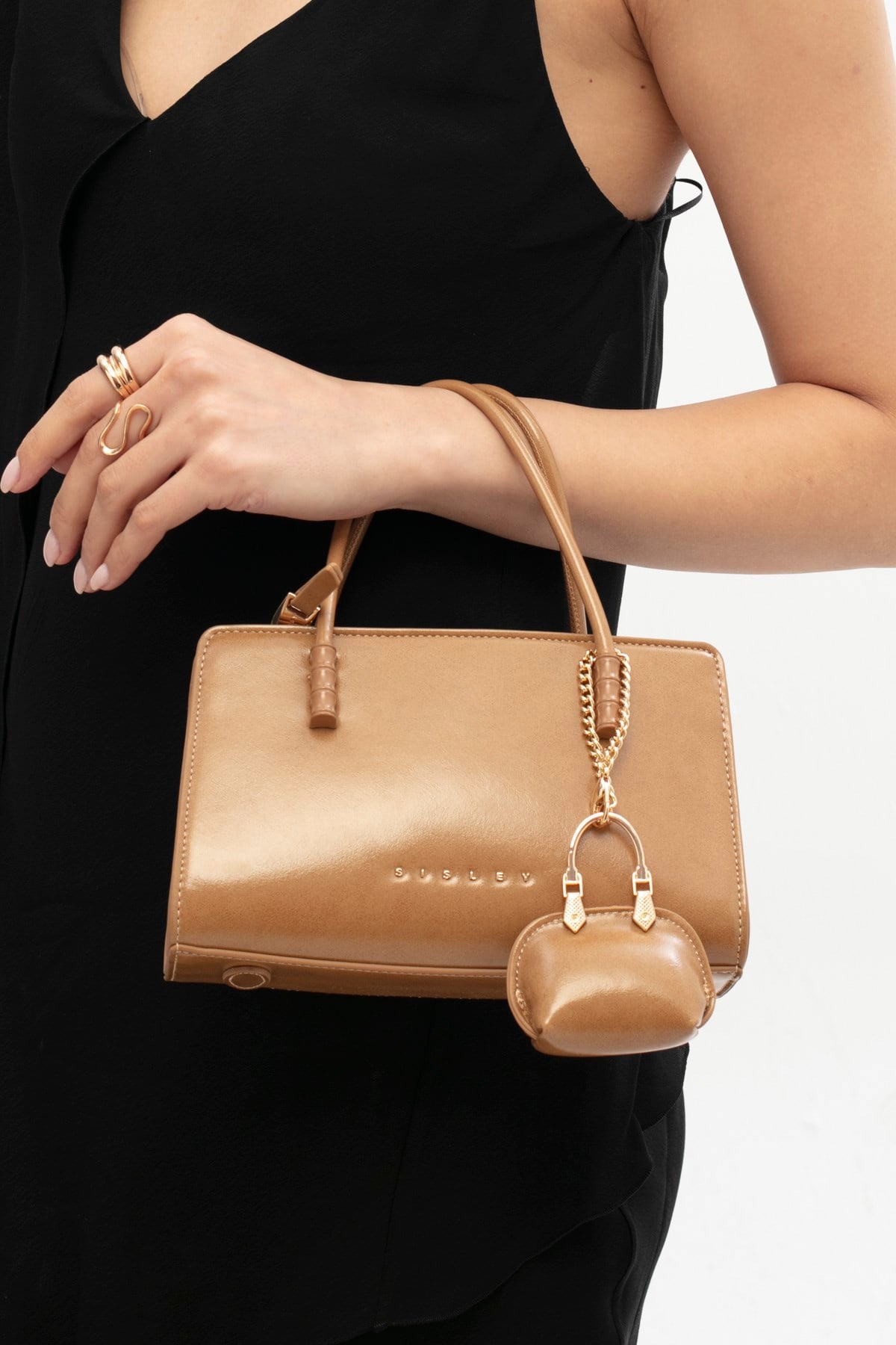 Sisley 393 Kadın Deri Kol Çantası Camel