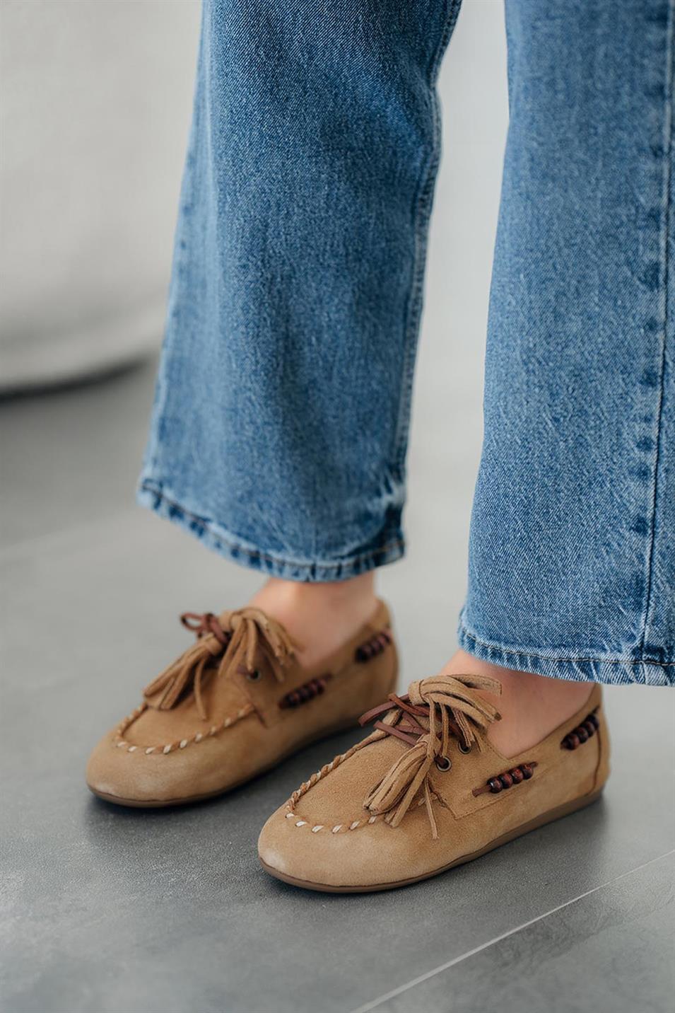 Gijon Kadın Püsküllü Hakiki Süet Deri Loafer Ayakkabı Camel