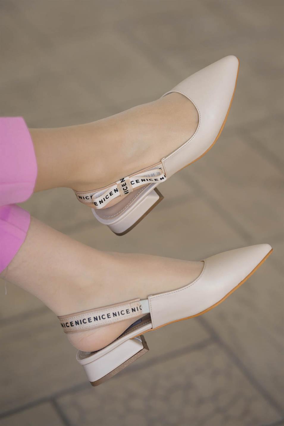 Lorente Kadın Deri Arka Bant Detay Alçak Topuklu Ayakkabı Bej