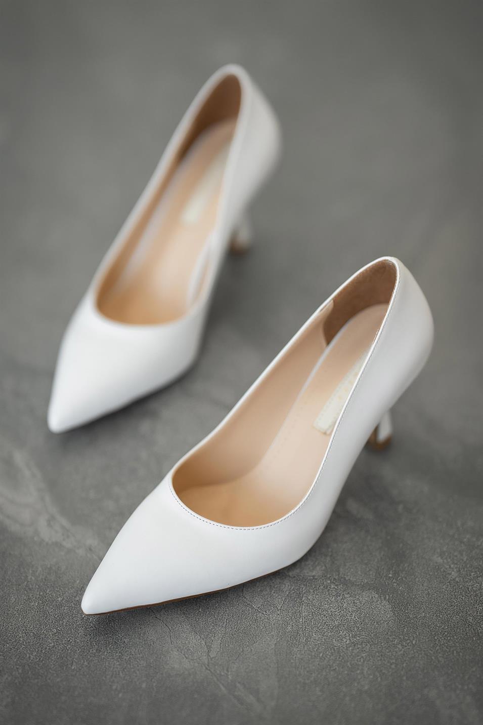 Monat İnce Topuklu Deri Stiletto Beyaz