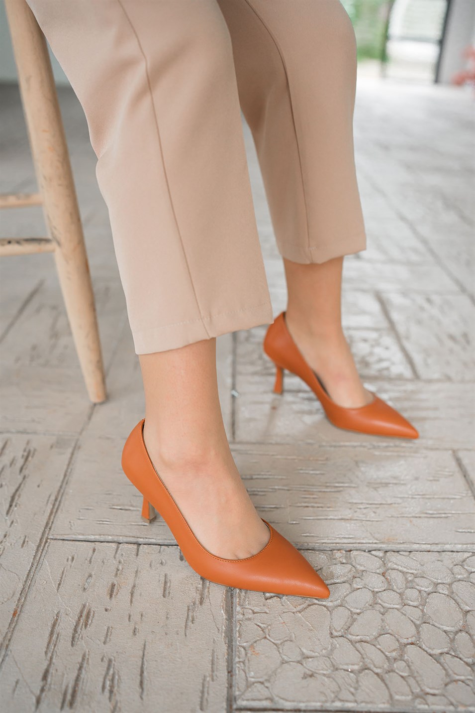 Monat İnce Topuklu Deri Stiletto Camel