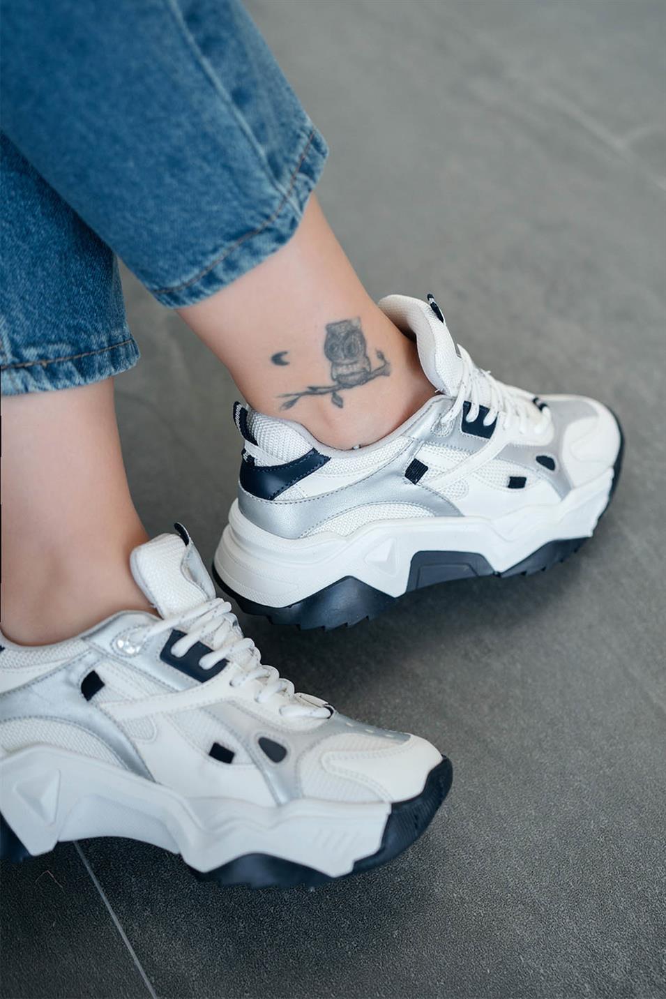 Tona Kadın Kalın Tabanlı Bağcıklı Sneakers Beyaz