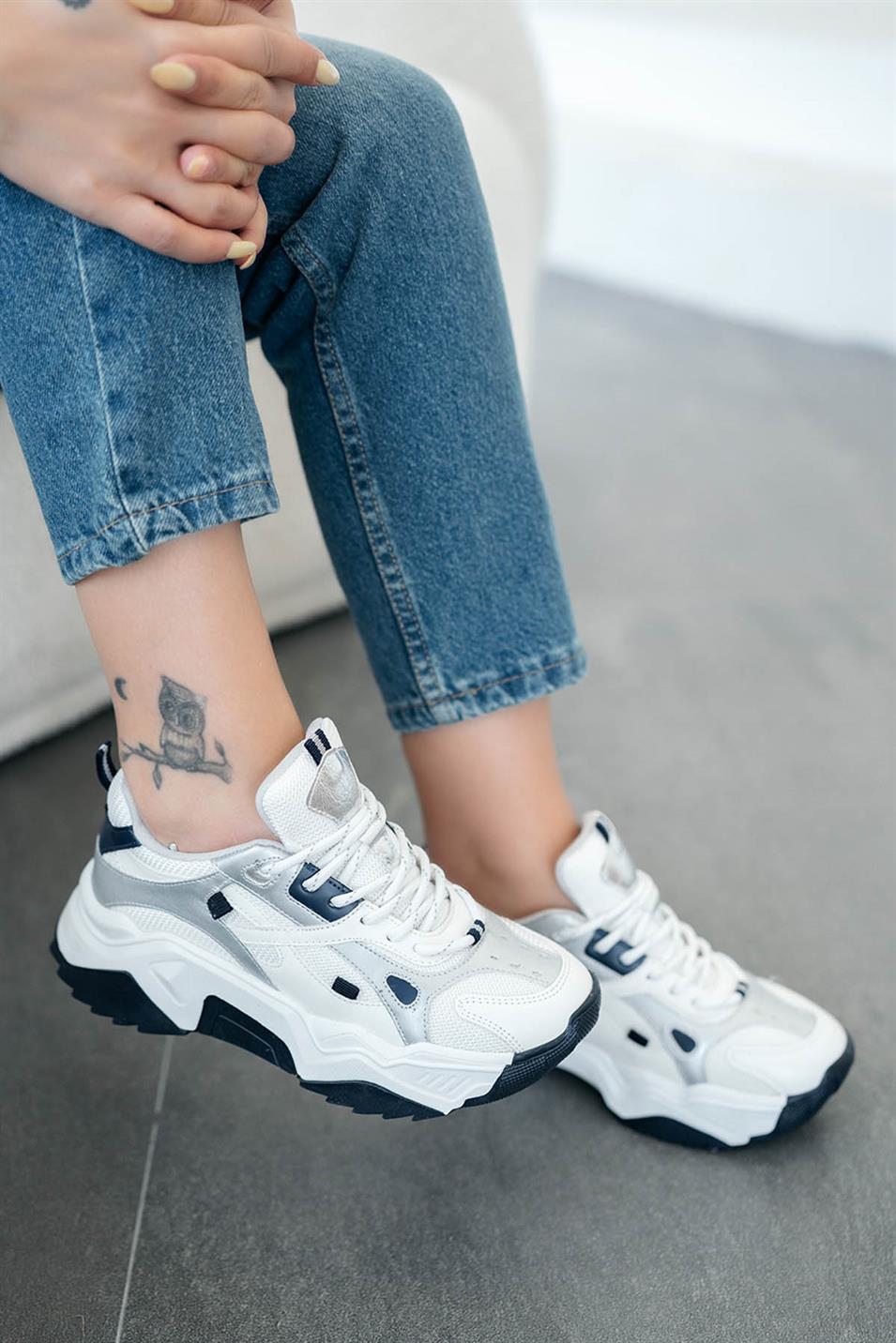 Tona Kadın Kalın Tabanlı Bağcıklı Sneakers Beyaz