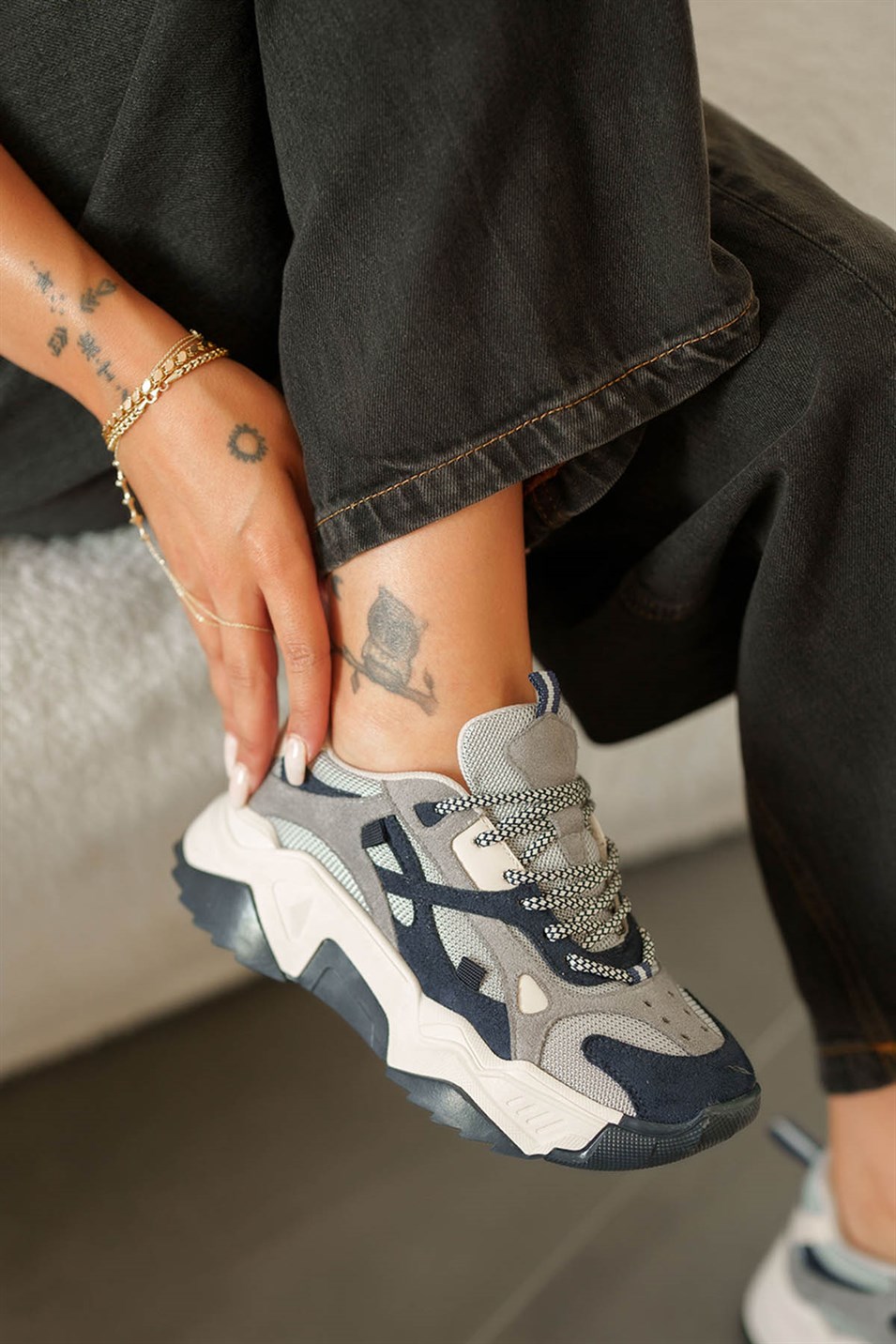 Tona Kadın Kalın Tabanlı Bağcıklı Sneakers Lacivert
