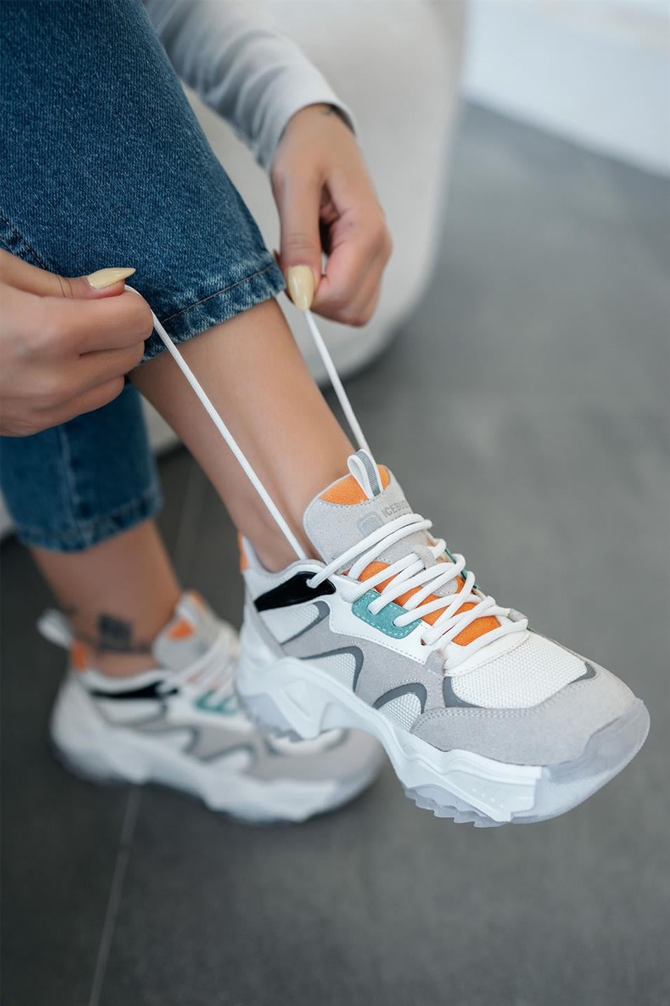 Warri Kadın Kalın Tabanlı Süet Snekaers Gri