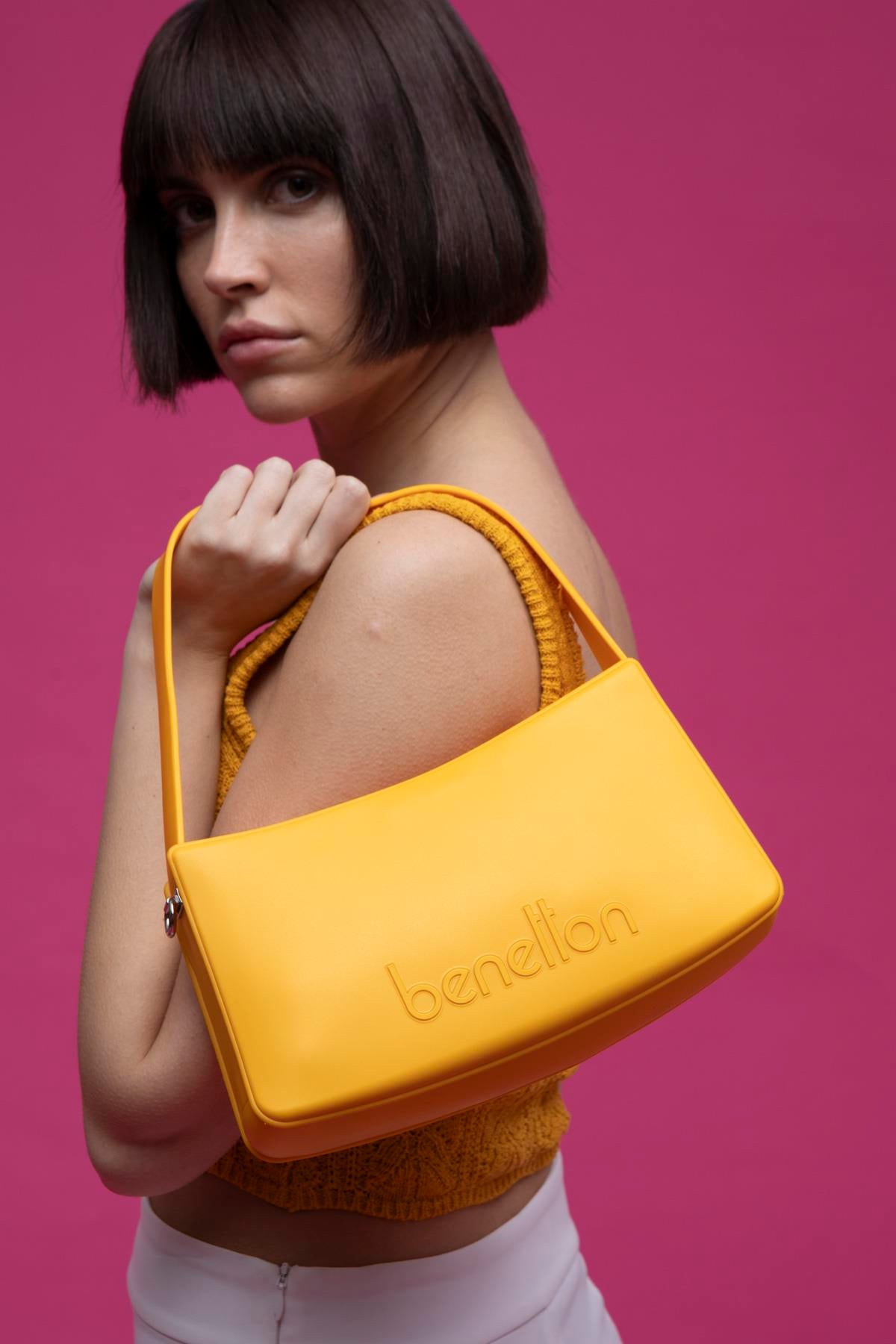 Benetton 1467 Kadın Plastik Kol Çantası Sarı