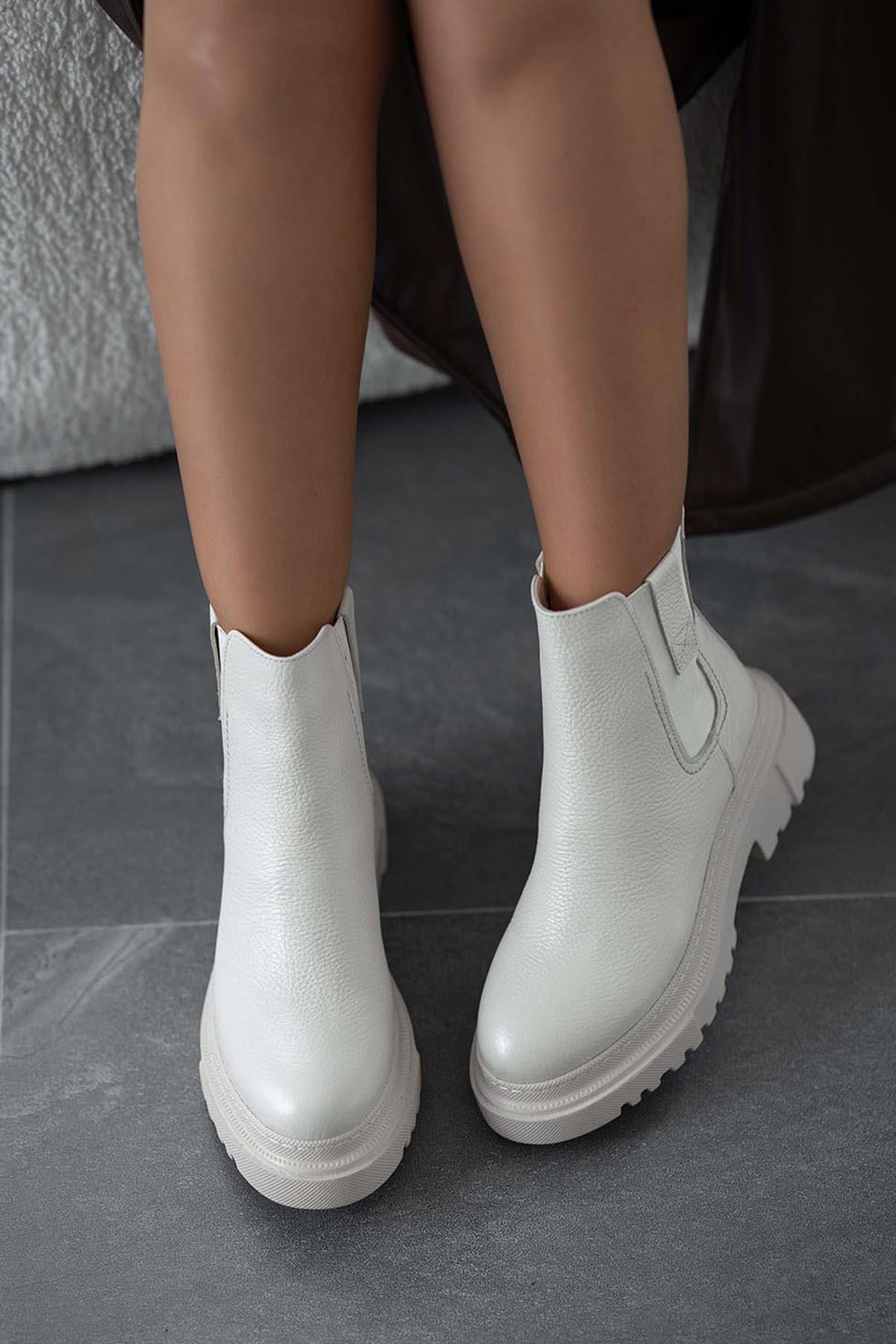 Senya Lastikli Kadın Hakiki Deri Bot Ekru