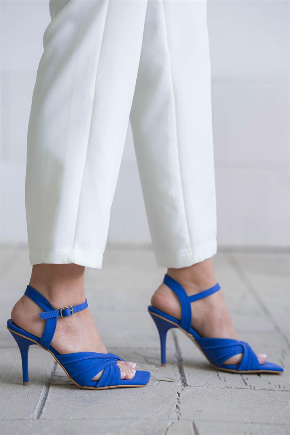 Alva Önü Açık Bantlı Kadın Kumaş Topuklu Ayakkabı Saks Mavi