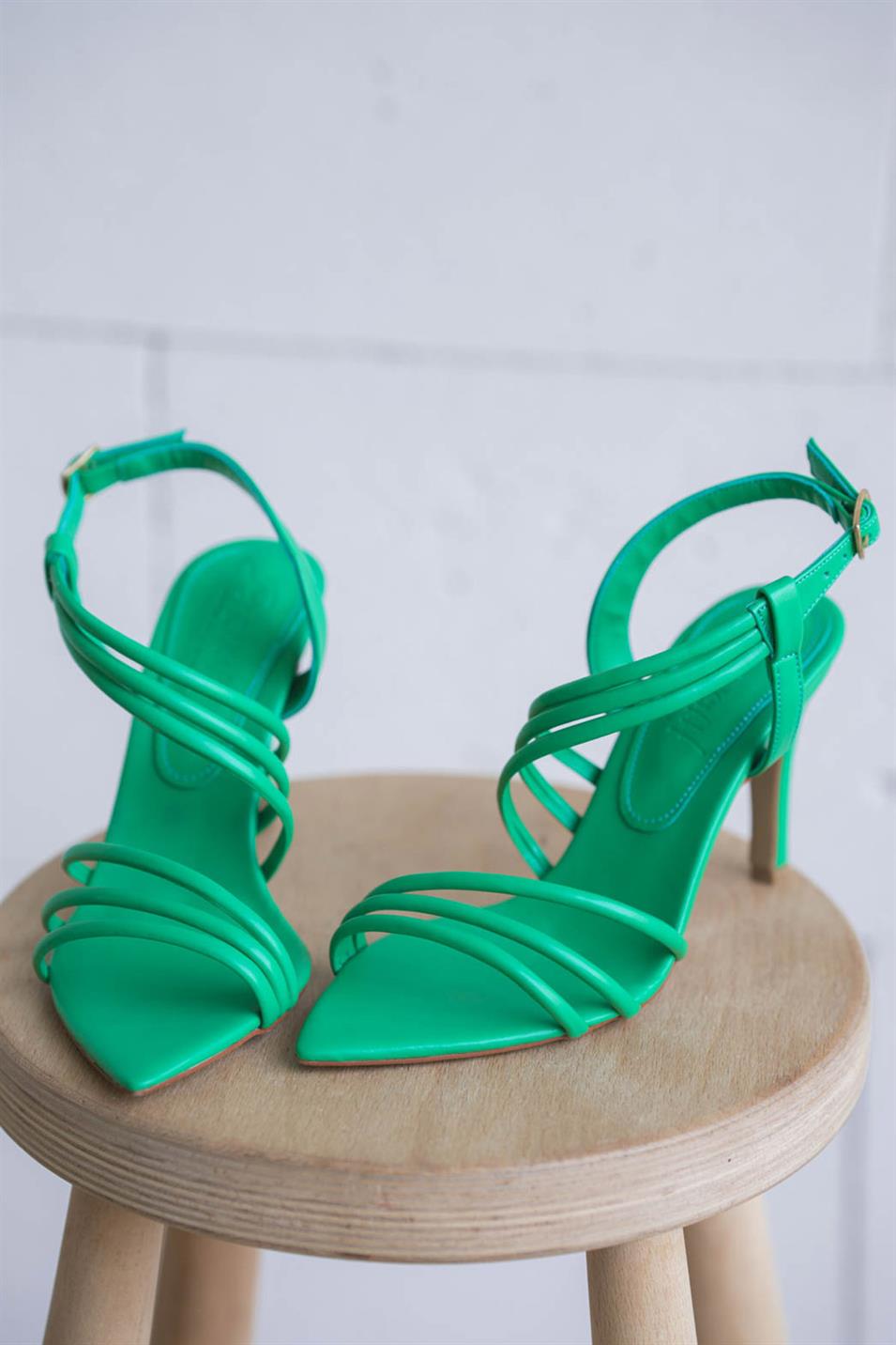 Lecco İnce Bantlı Kadın Topuklu Deri Ayakkabı Çimen Yeşili